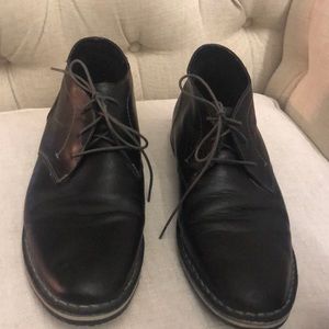 Men’s dress shoes
